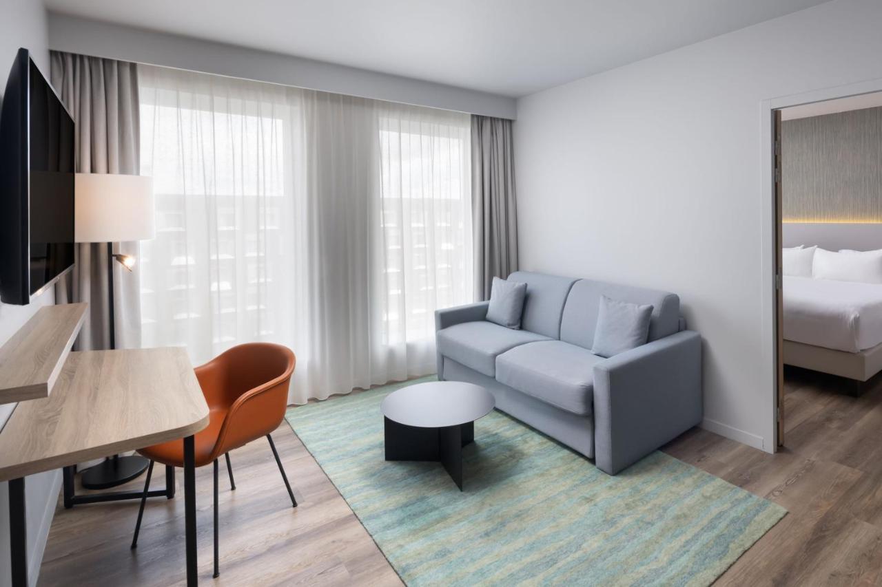 Residence Inn By Marriott Paris Charles De Gaulle Central Airport ロワシー・アン・フランス エクステリア 写真